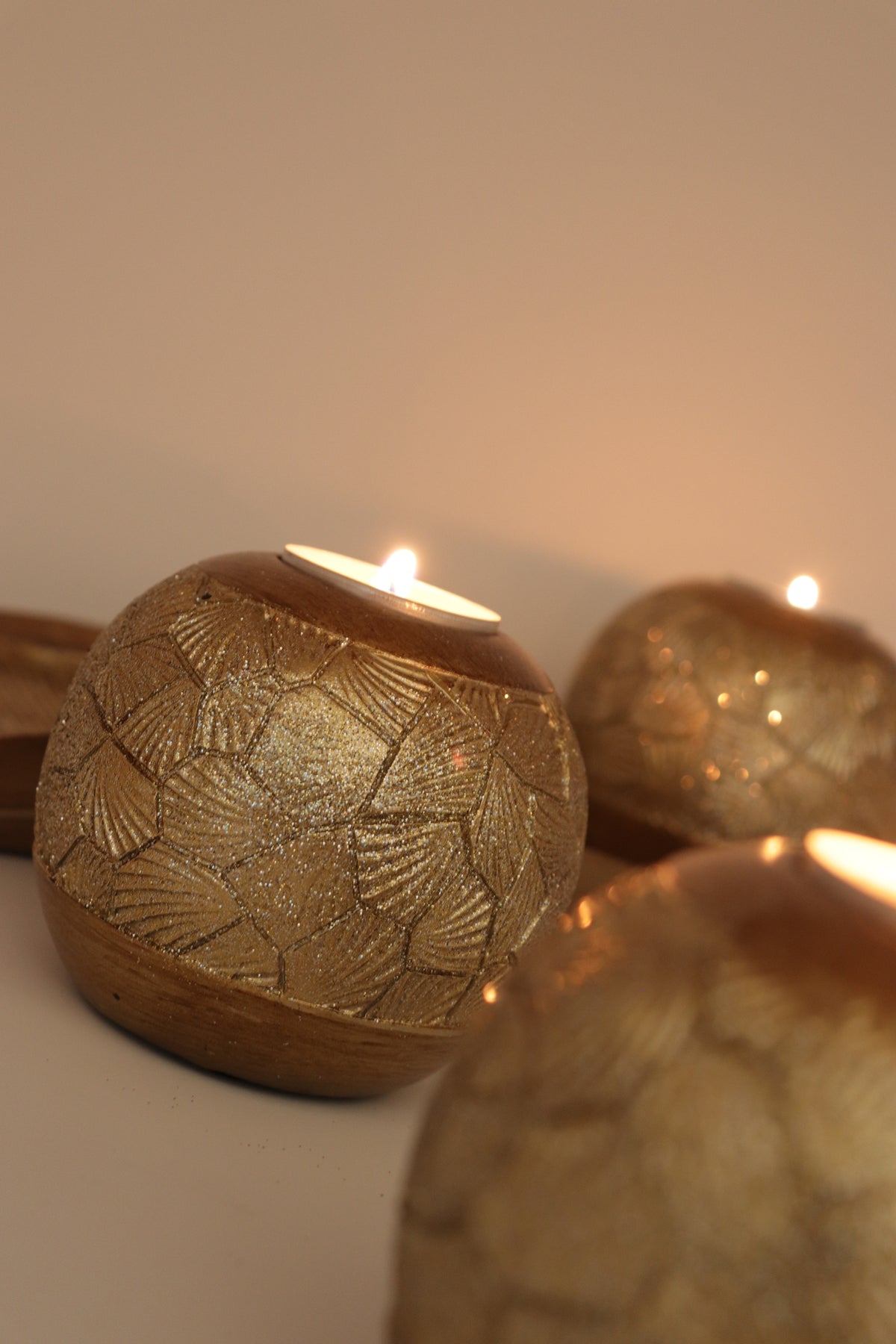 "Lieve" Polyresin 3 Piece Candle/Tealight Holders with Tray